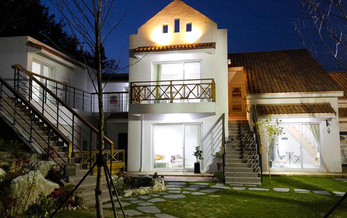 Saint Paul De Vence Holiday home Damyang